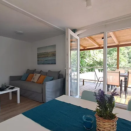Boora Glamp Experience & Heated Infinity Pool Hotel Senj  Room photo