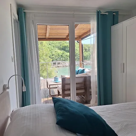 Boora Glamp Experience & Heated Infinity Pool Hotel Senj  Room photo
