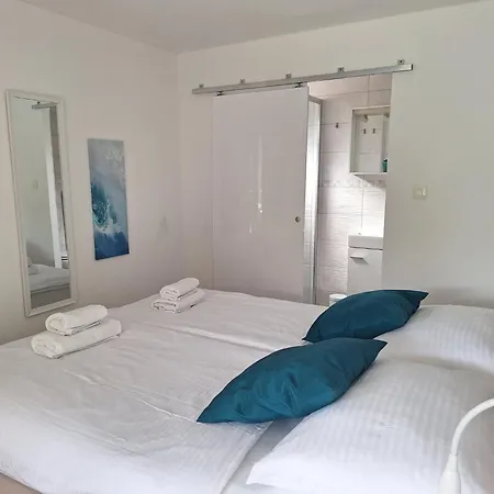 Boora Glamp Experience & Heated Infinity Pool Hotel Senj  Exterior photo