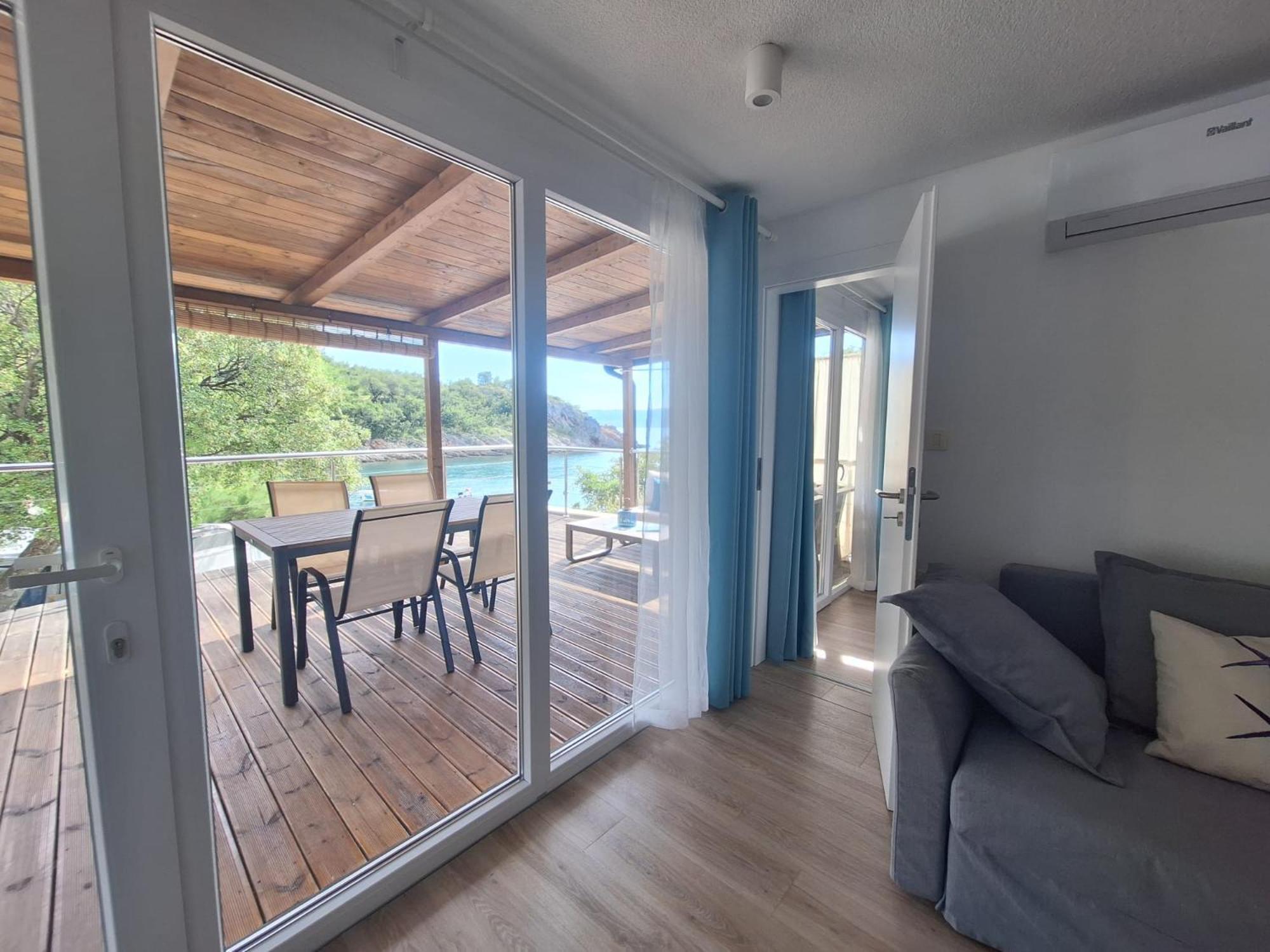 Boora Glamp Experience & Heated Infinity Pool Campsite Senj (Lika-Senj)